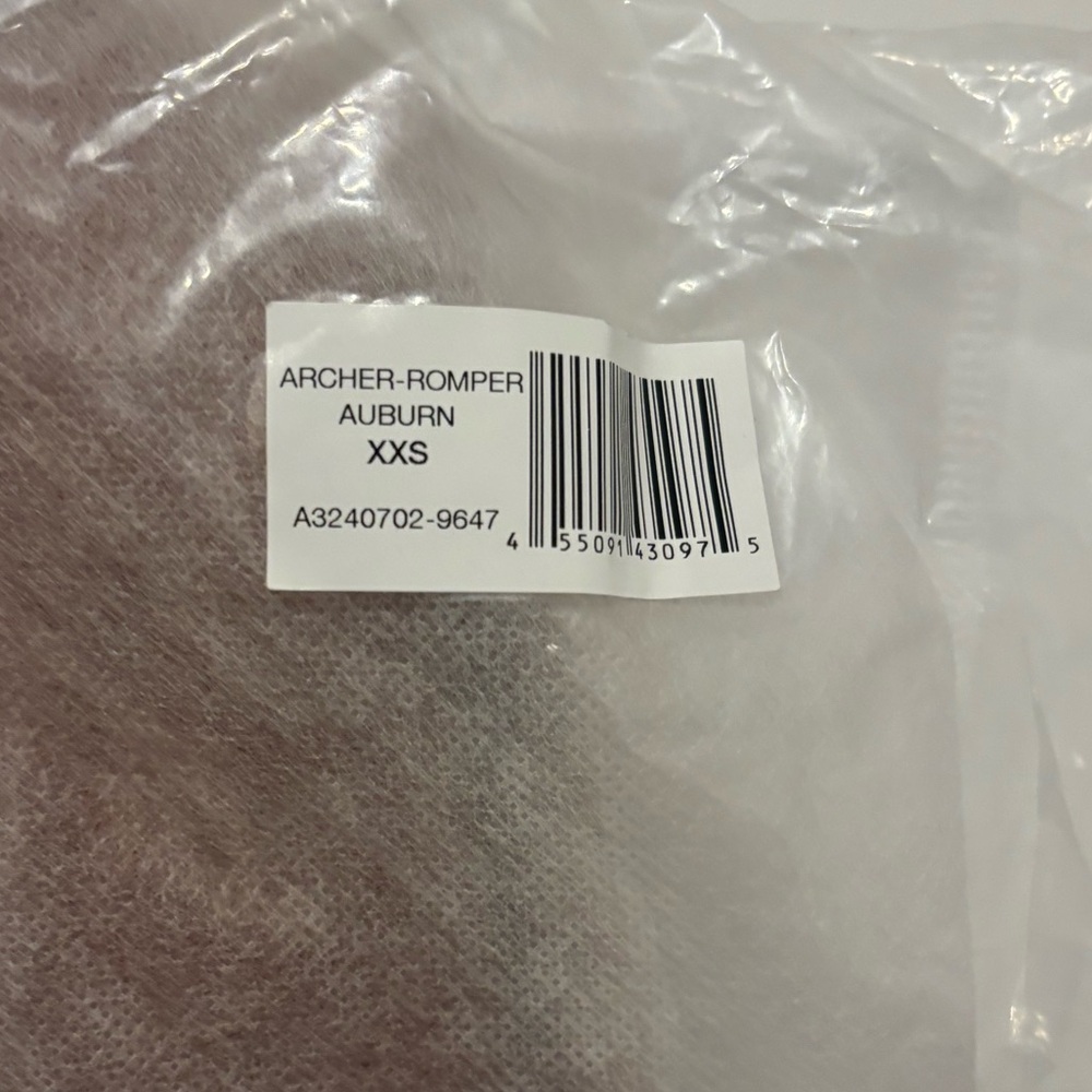 ALEXIS NWT ARCHER ROMPER - Picture 4 of 6